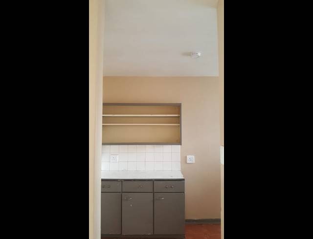 1 BEDROOM PROPERTY TO RENT IN SPRINGS CENTRAL